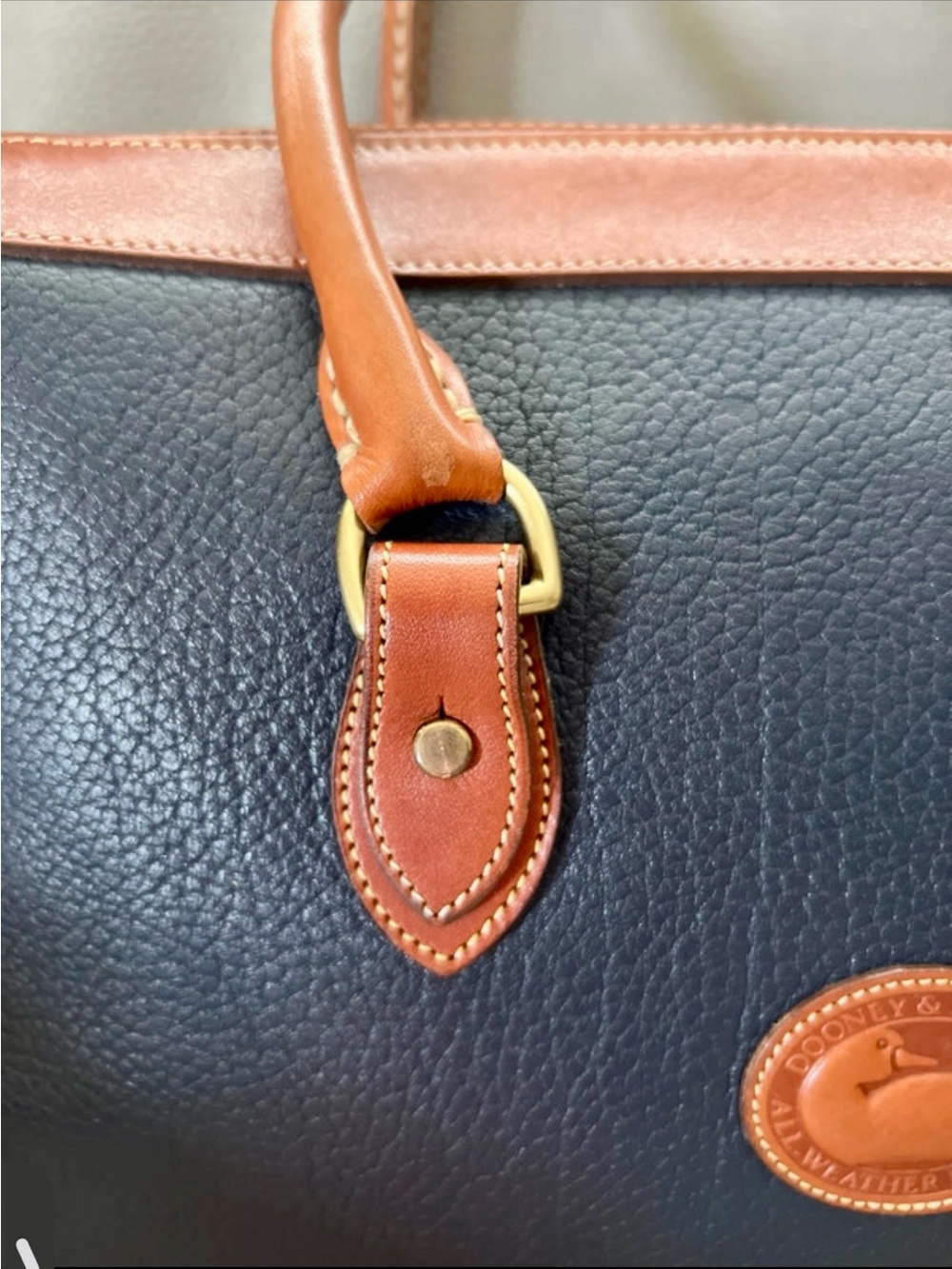 Vintage Dooney & Bourke  All-Weather Leather Shoulder with Crossbody Strap - Picture 4 of 9